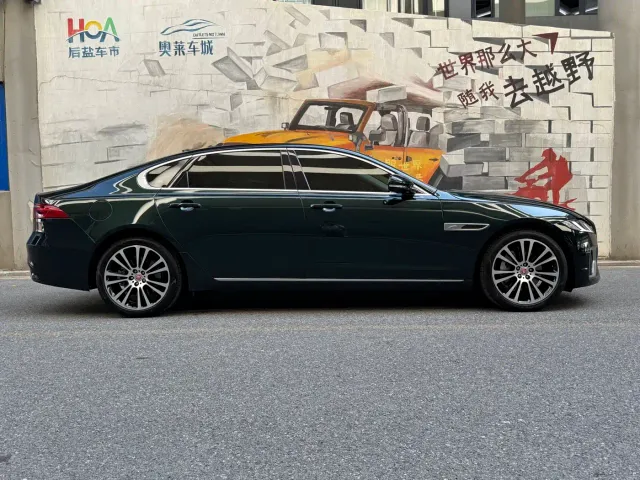 Jaguar XFL — Фото автомобиля 15