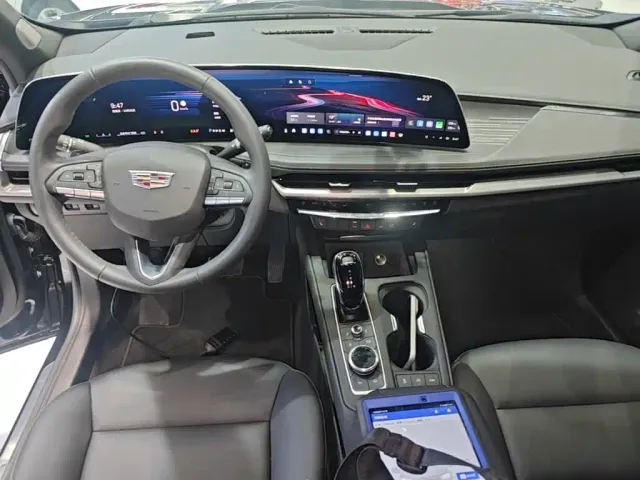 Cadillac XT4 — Фото автомобиля 9