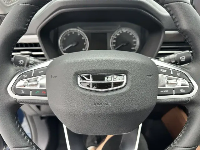 Geely Vision X6 — Фото автомобиля 15