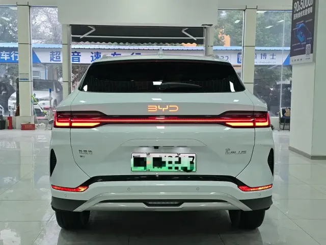 BYD Song PLUS — Фото автомобиля 8