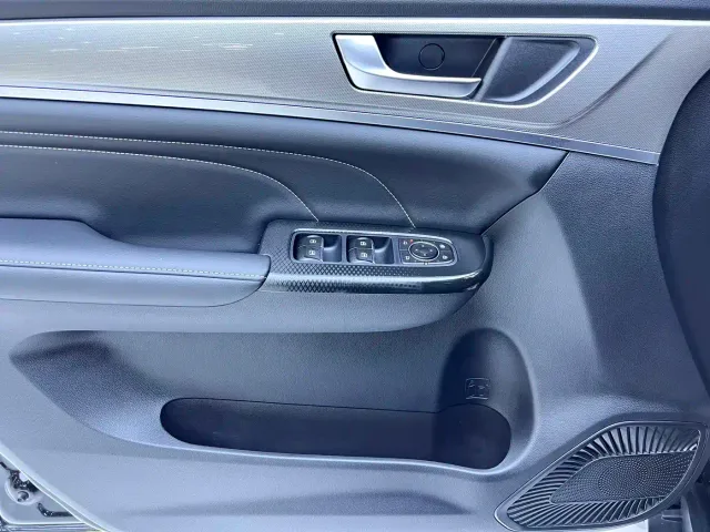 Haval M6 — Фото автомобиля 8
