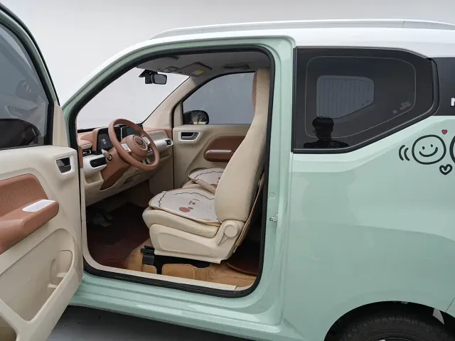 Wuling Hongguang Mini EV — Фото автомобиля 22
