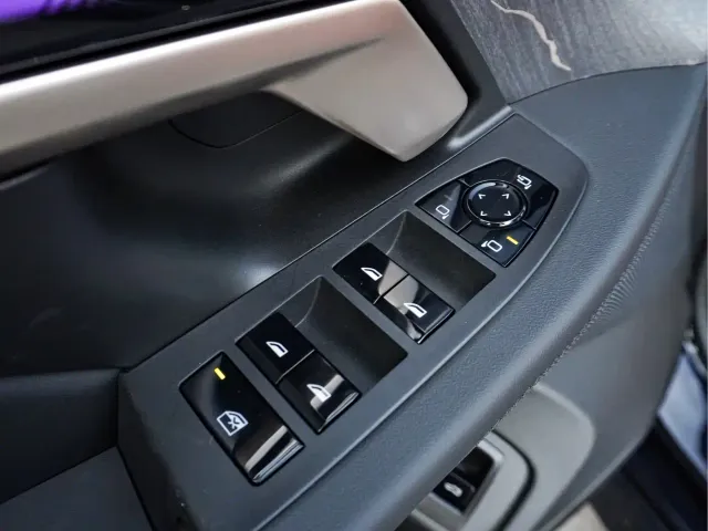BMW 5 Series — Фото автомобиля 10