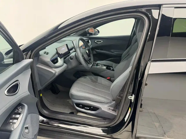 BYD Seal 06 GT — Фото автомобиля 16