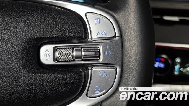 Genesis GV70 2.5T Бензин AWD — Фото автомобиля 15