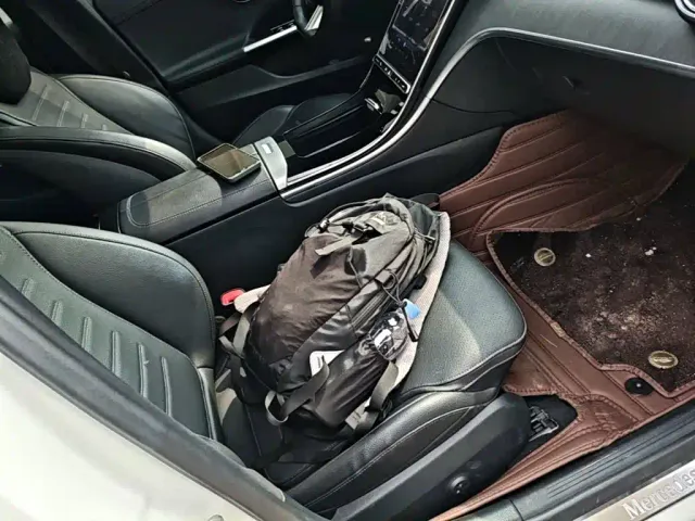 Mercedes-Benz C-Class — Фото автомобиля 24