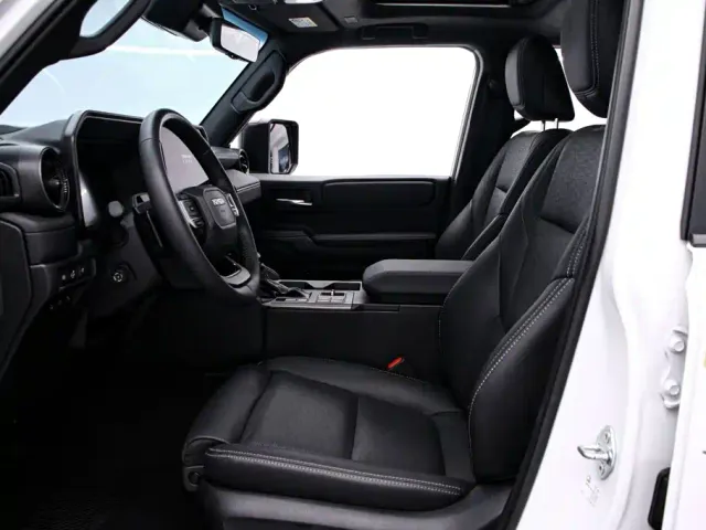 Toyota Prado — Фото автомобиля 14