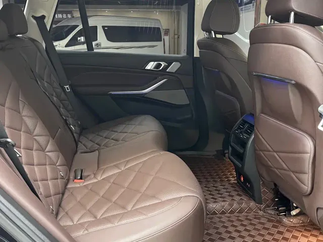 BMW X5 — Фото автомобиля 9