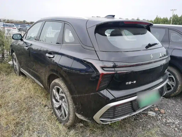 Hongqi HS3 PHEV — Фото автомобиля 4