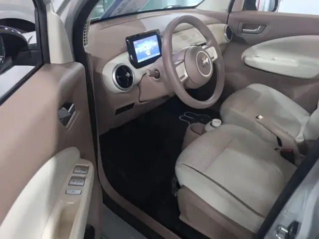 Wuling Hongguang Mini EV — Фото автомобиля 15