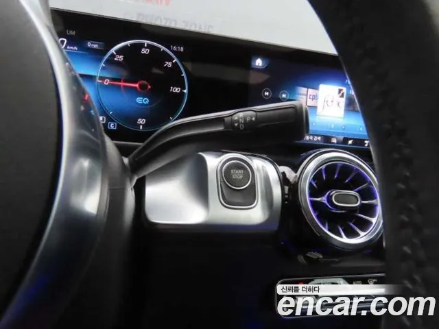 Mercedes-Benz EQB — Фото автомобиля 15