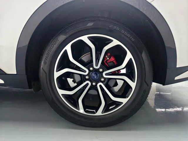 Ford EVOS — Фото автомобиля 11
