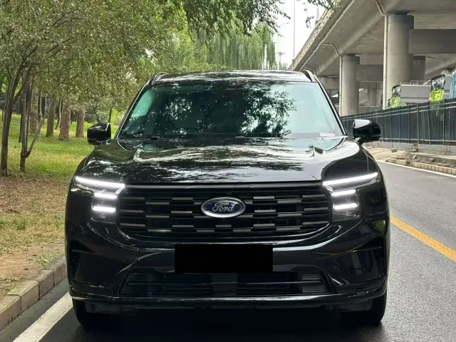 Ford Edge — Фото автомобиля 2