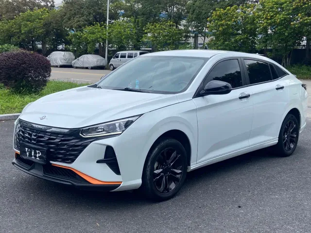 Фотография автомобиля — Dongfeng Yixuan