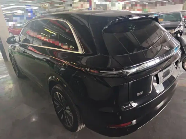Li Auto L7 — Фото автомобиля 4