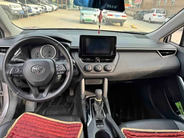 Toyota Corolla Cross — Фото автомобиля 5