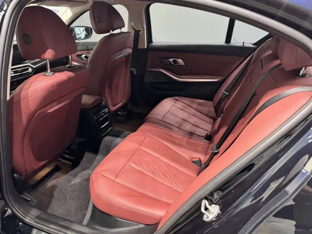 BMW 3 Series — Фото автомобиля 15