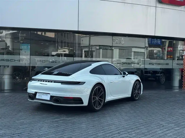 Porsche 911 — Фото автомобиля 6