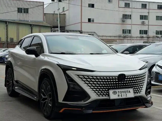 Фотография автомобиля — Changan UNI-T