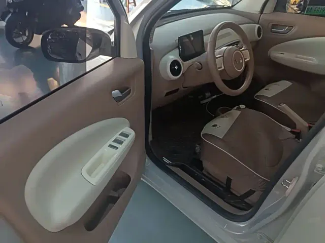 Wuling Hongguang Mini EV — Фото автомобиля 15