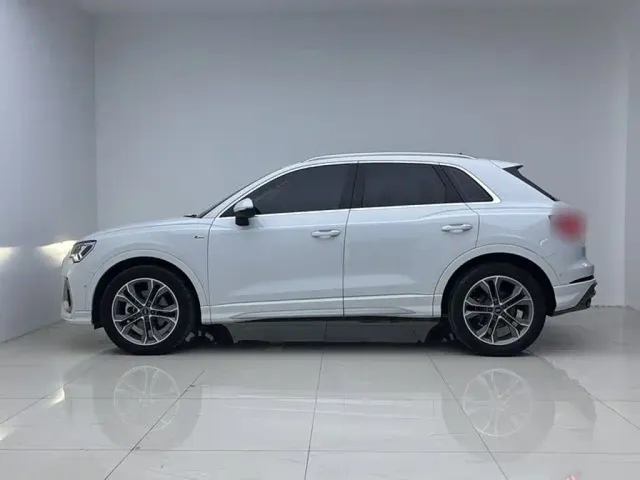 Audi Q3 — Фото автомобиля 5
