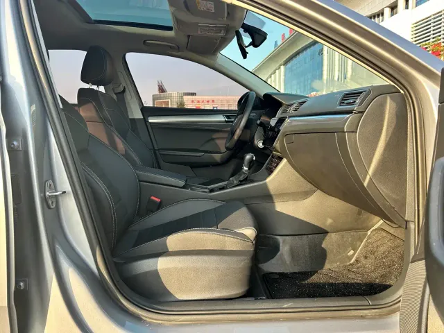 Skoda Superb — Фото автомобиля 13