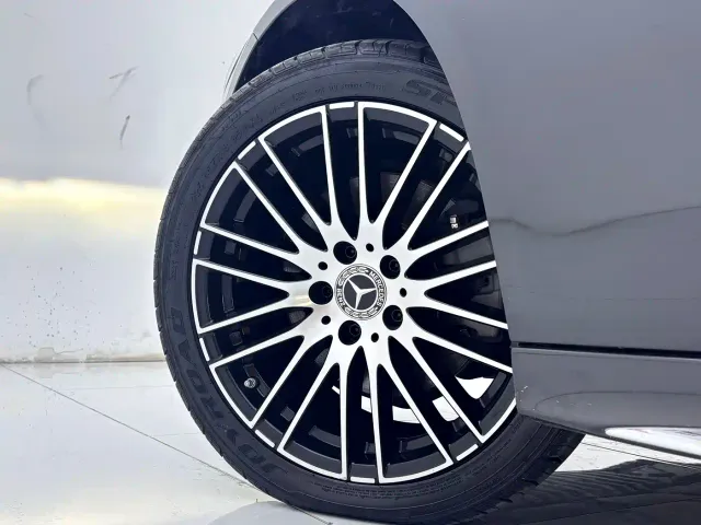Mercedes-Benz C-Class — Фото автомобиля 11