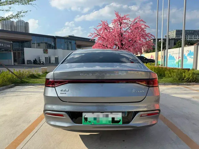 BYD Qin PLUS — Фото автомобиля 8