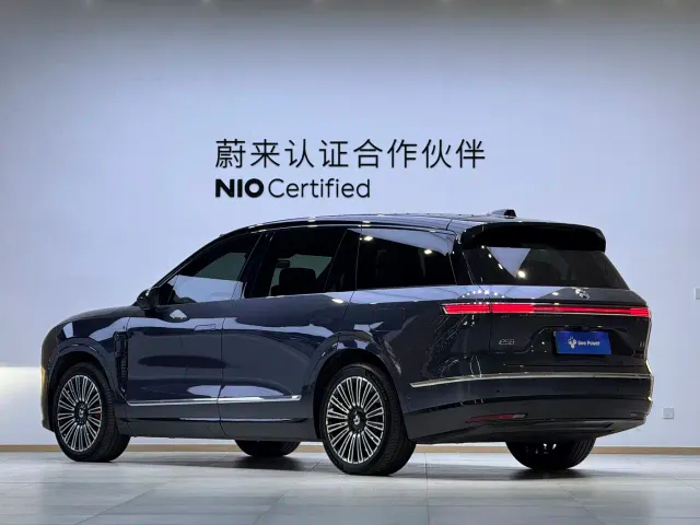 Nio ES8 — Фото автомобиля 8