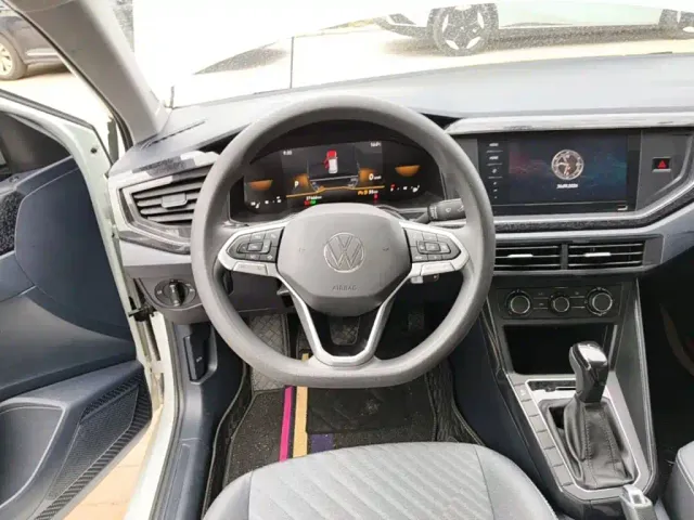 Volkswagen Lavida — Фото автомобиля 10