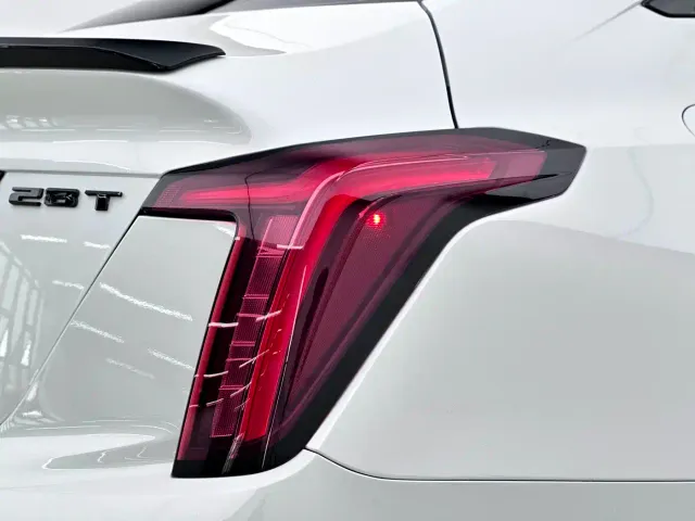Cadillac CT5 — Фото автомобиля 13