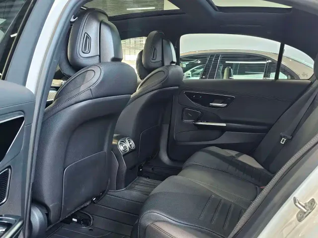 Mercedes-Benz C-Class — Фото автомобиля 8