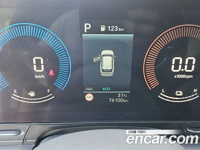Hyundai Kona SX2 — Фото автомобиля 8