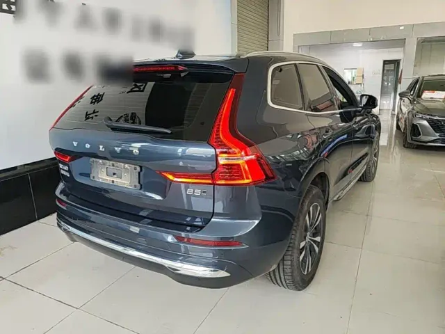 Volvo XC60 — Фото автомобиля 6