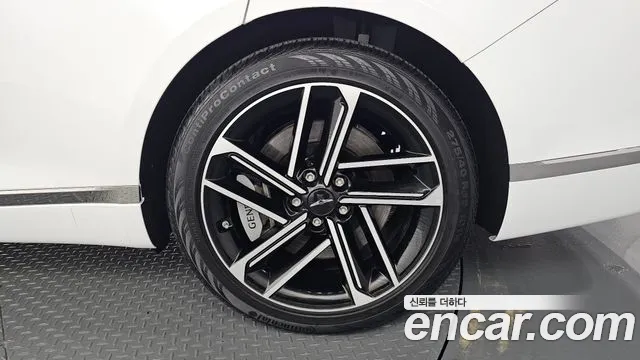 Genesis G80 RG3 — Фото автомобиля 6