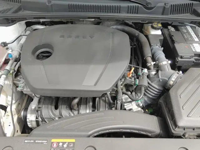 Geely Emgrand — Фото автомобиля 10