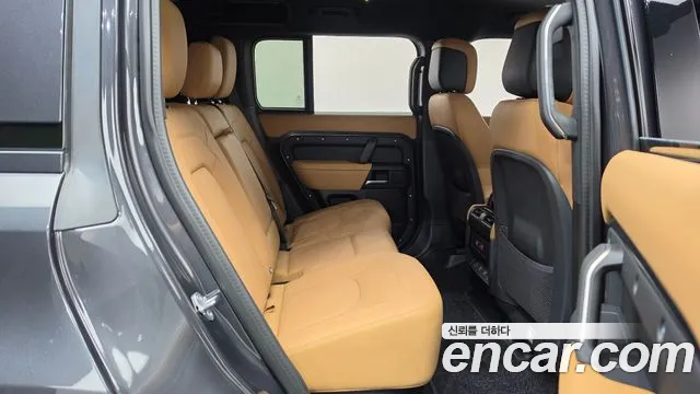 Land Rover Defender L663 — Фото автомобиля 17