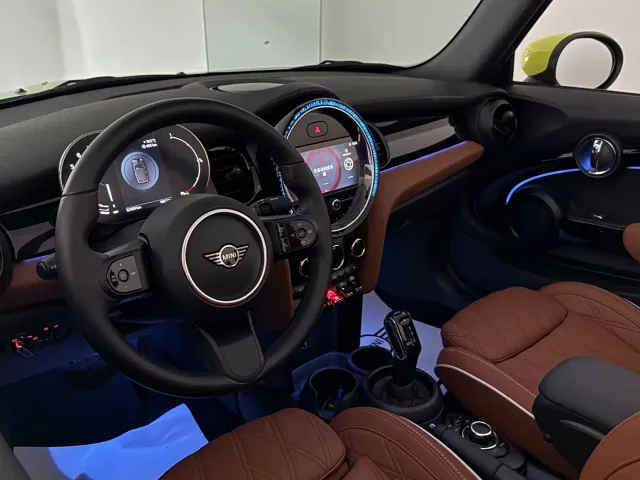 MINI Hatch — Фото автомобиля 12