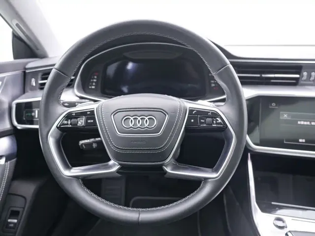 Audi A7L — Фото автомобиля 19