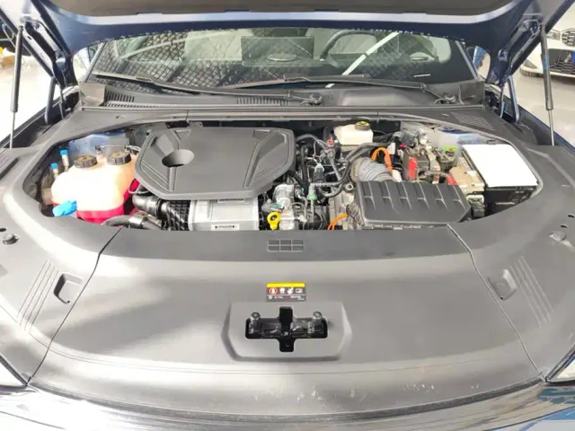 Geely Galaxy Xingyao 8 — Фото автомобиля 10