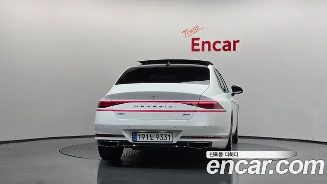 Genesis G90 Бензин 3.5 турбо AWD — Фото автомобиля 3