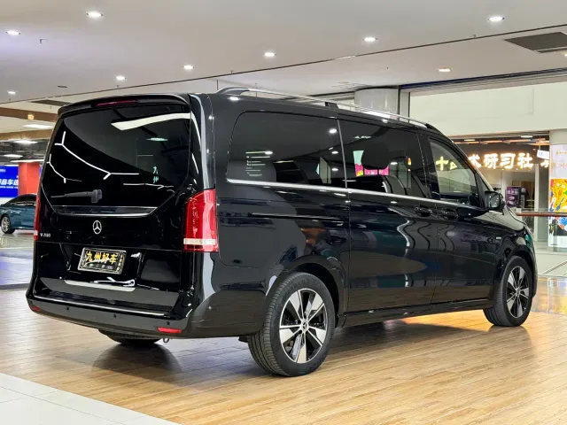 Mercedes-Benz V-Class — Фото автомобиля 9