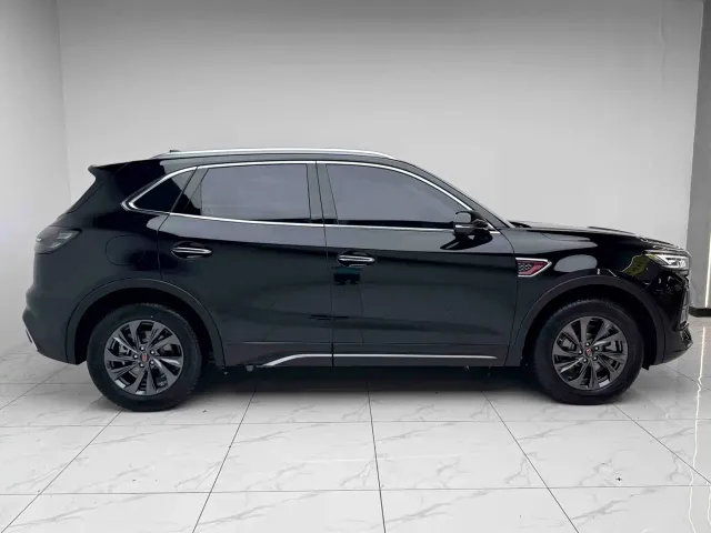Hongqi HS5 — Фото автомобиля 17