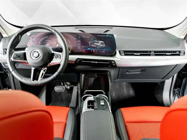 BMW X1 — Фото автомобиля 12