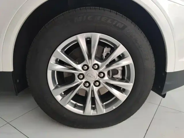 Cadillac XT5 — Фото автомобиля 6