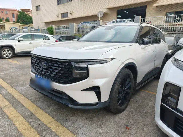 Фотография автомобиля — Ford Edge