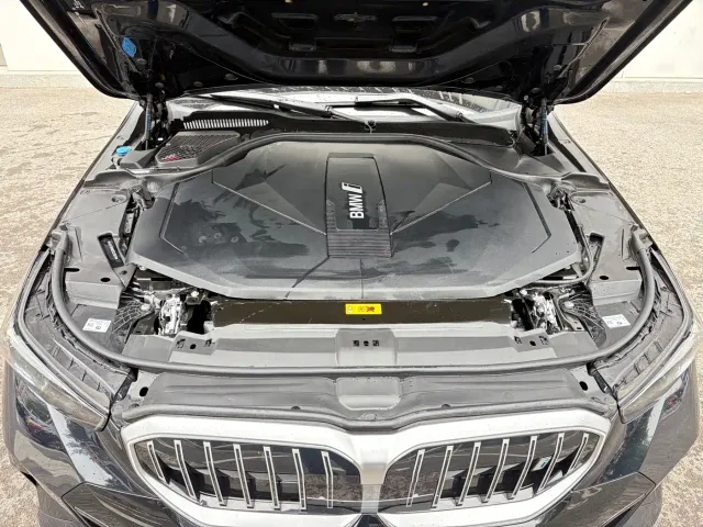 BMW i5 — Фото автомобиля 20