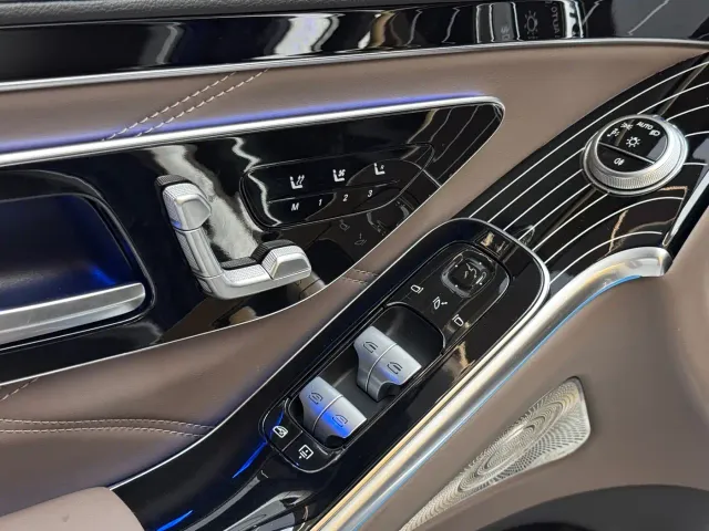 Mercedes-Benz Maybach S-Class — Фото автомобиля 16