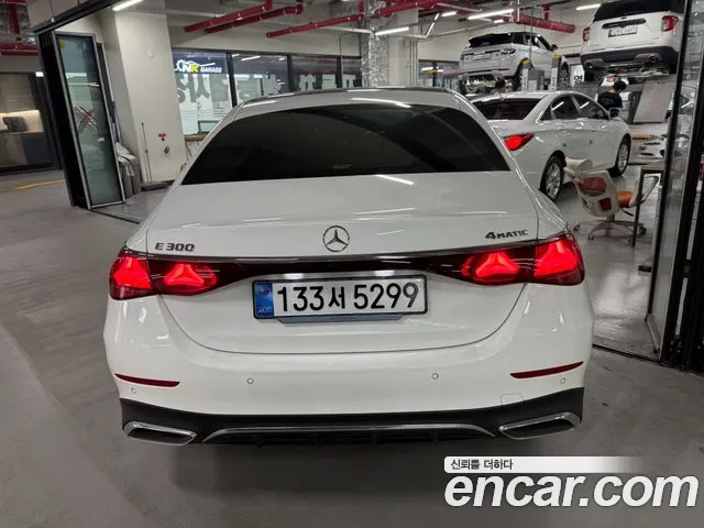 Mercedes-Benz E-Class W214 — Фото автомобиля 2