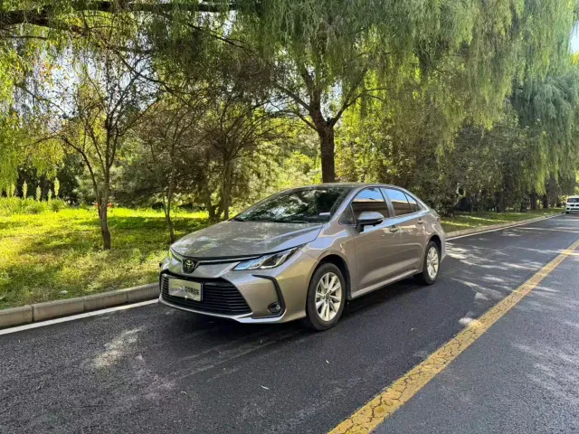Фотография автомобиля — Toyota Corolla